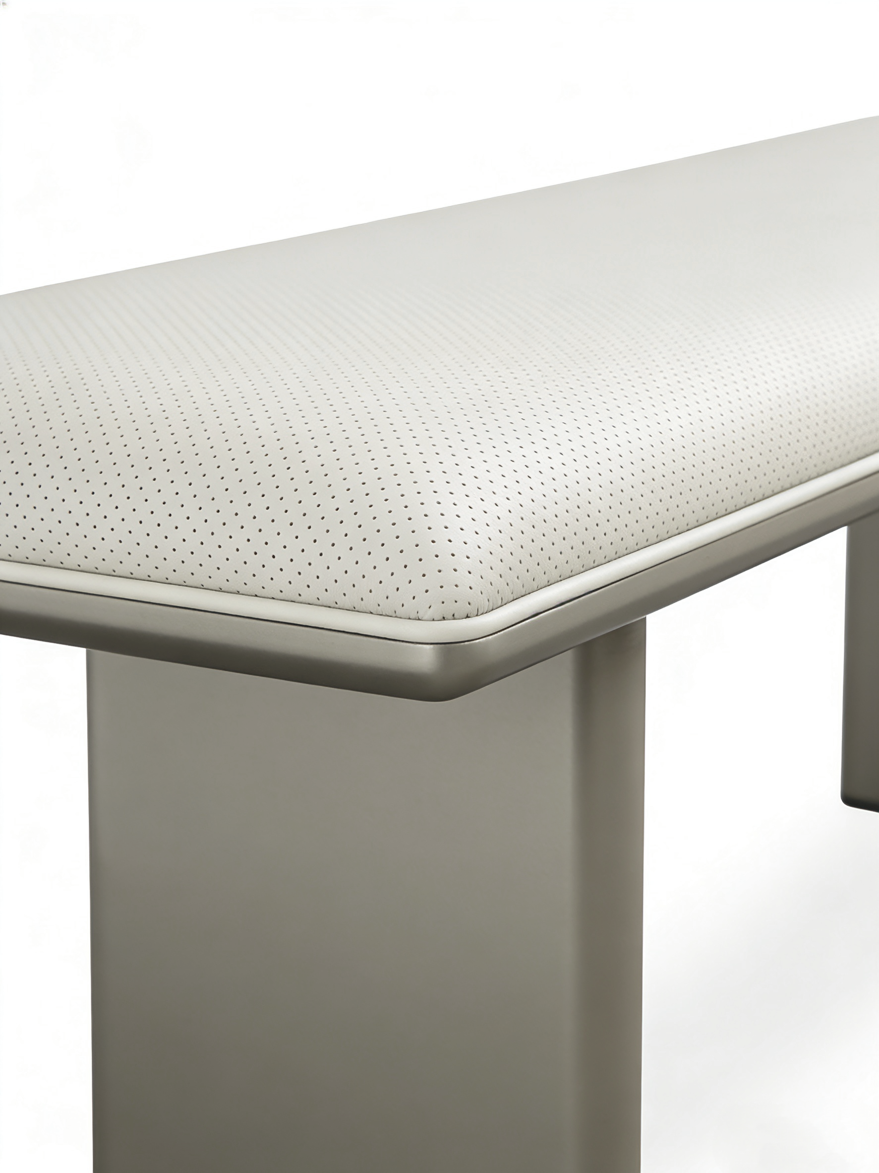 VARENNA Leather End-of-Bed Bench